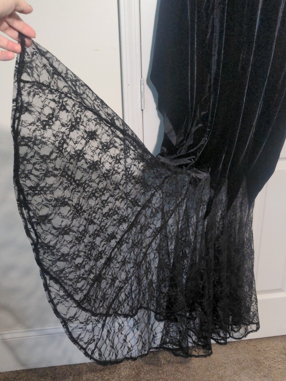 Hocus Pocus! Torrid Sz 2: Black Velvet & Lace Morticia + Elvira + Witch Gown - Picture 4 of 12